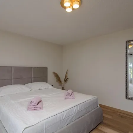 Dubravka Apartment Trogir