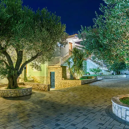 Διαμέρισμα Dubravka *