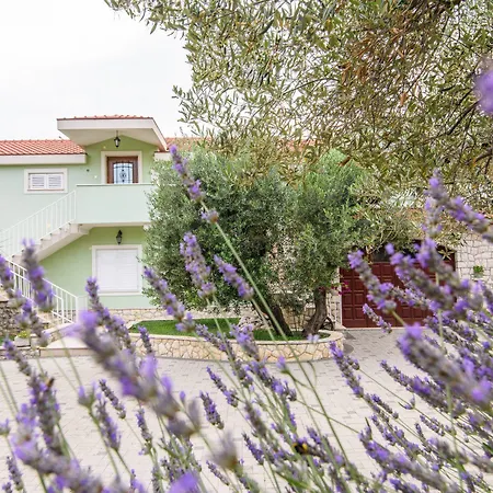 Διαμέρισμα Dubravka *