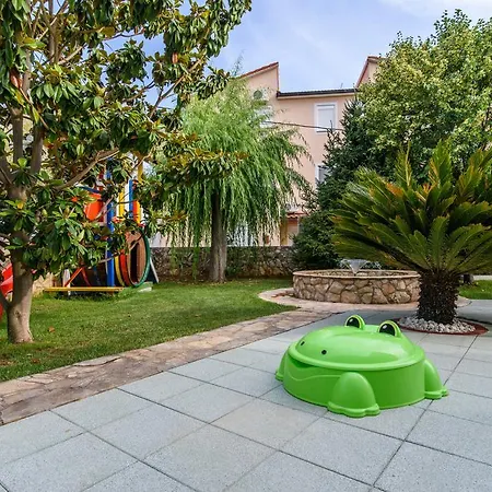 Dubravka Apartman Trogir